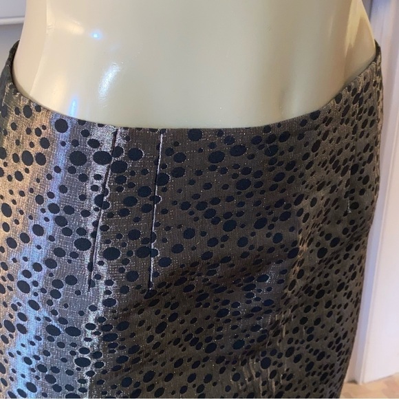 Tahari polka dot metallic skirt features a sexy slit. Fresh from the runway. - Picture 6 of 7